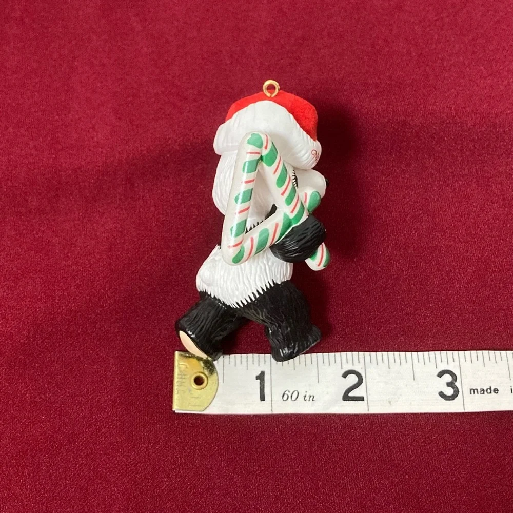 💚 Vintage Hallmark Keepsake ornament Child’s Fourth Christmas 1995 Teddy Bear
